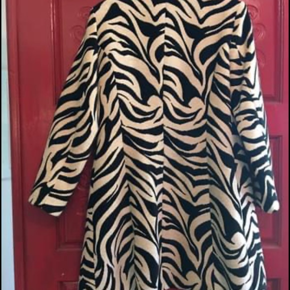 Vintage Sharon Young. heavy Zebra print & turquoise. 35" long . FITS LIKE SIZE 6 - Picture 5 of 11
